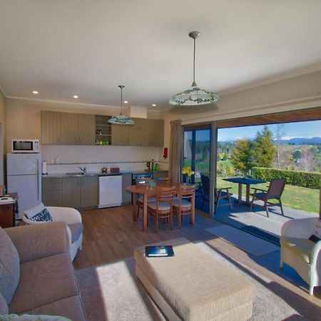 Clayridge Cottages Upper Moutere エクステリア 写真